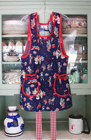 Old Fashioned USA apron in Grandma