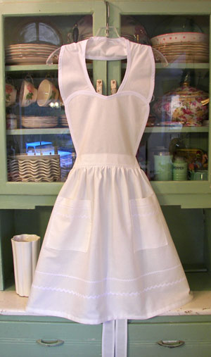 Heart Apron White