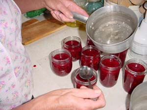 putting wax on jars